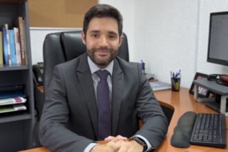 Tomás Ballesteros Cohen, Nuevo Director Regional del SEA en Antofagasta, Aportará Expertise en Gestión Ambiental y Sostenibilidad