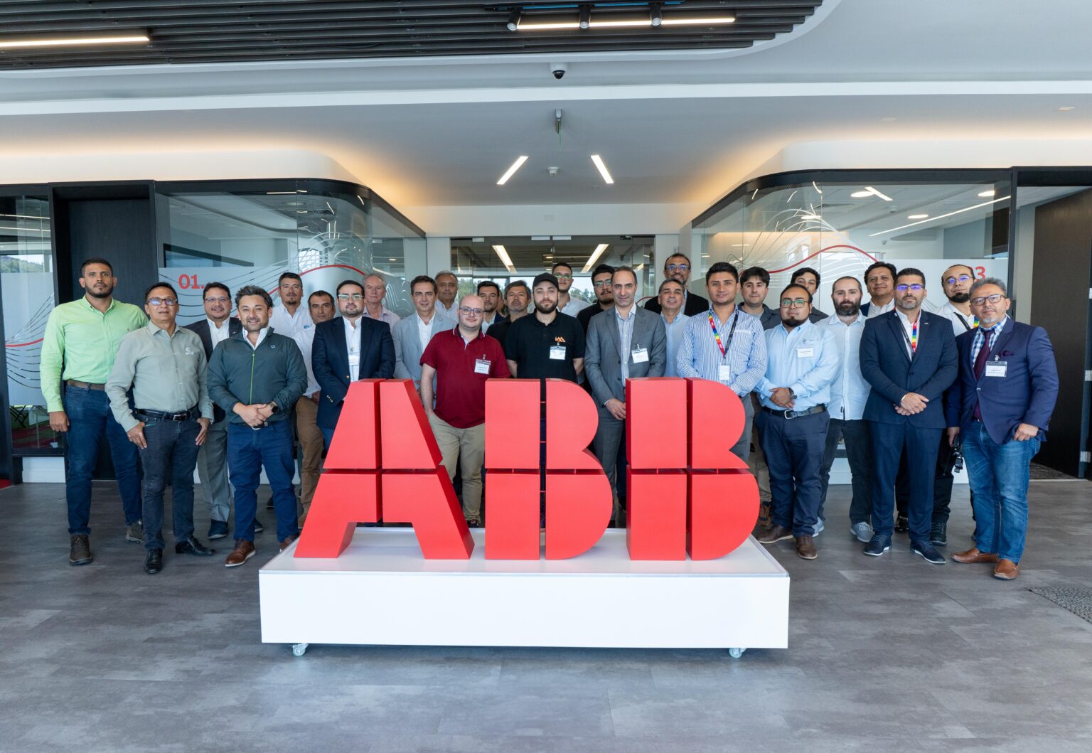 ABB en Chile realiza workshop sobre soluciones de excitación y sincronización para máquinas sincrónicas