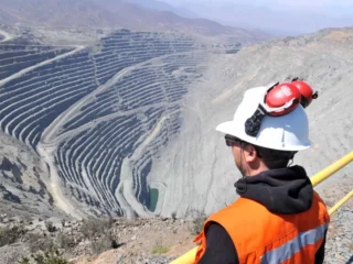 Minería subterránea en Romeral: avance clave para el yacimiento de hierro.