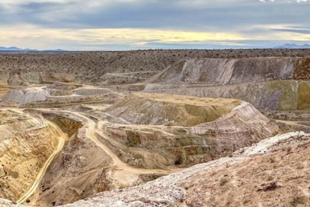 Descubrimiento en La Verde: Potencial económico en yacimiento de pórfido de cobre.