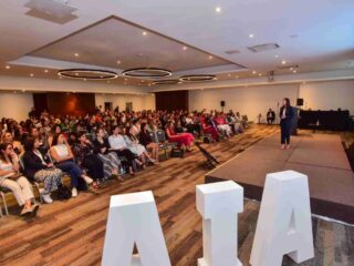 Seminario Mujer & Minería en Antofagasta: Líderes discuten inclusión y sostenibilidad en la industria