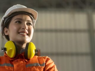 Chile se consolida como el segundo país con mayor participación de mujeres en la minería a nivel global