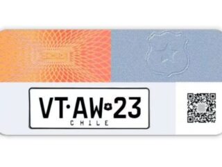 Chile implementa la Tercera Placa con QR: Mayor seguridad y transparencia para conductores