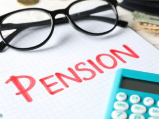 Reforma a las Pensiones en Chile: PGU Incrementará Hasta $250,000 para 2027, Beneficiando a Jubilados desde los 65 Años