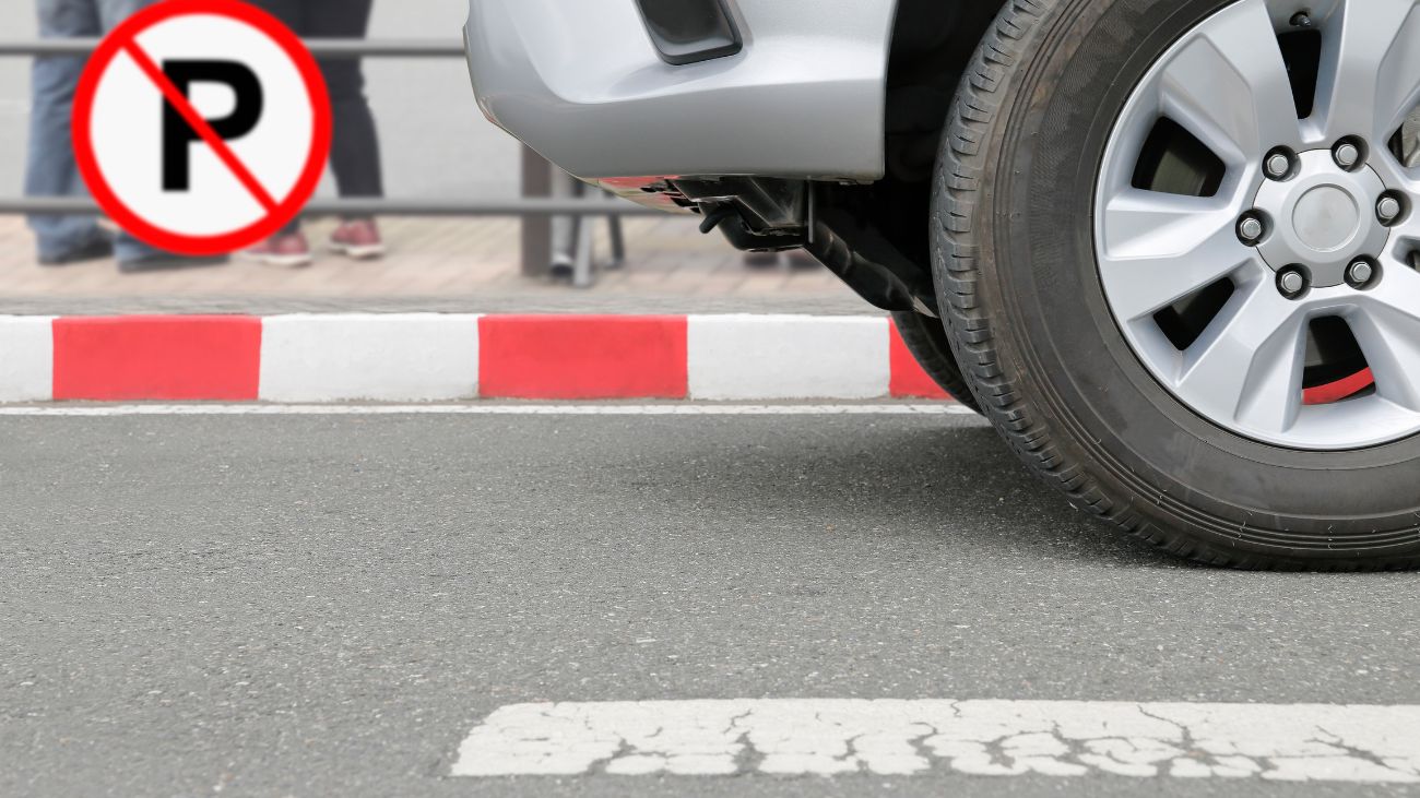 Multas de hasta $102.051 por Estacionar Frente a Garajes en Chile: Conoce las Consecuencias en tu Historial de Conductor