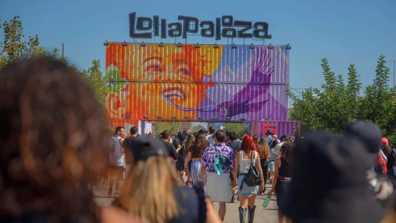 Lollapalooza Chile 2025: Metro de Santiago y RED Movilidad anuncian horarios extendidos y buses de refuerzo para el festival en Parque Cerrillos