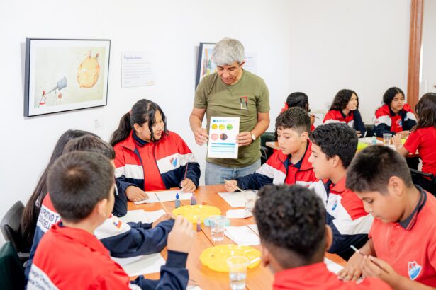 Collahuasi y Centro Cultural Doña Vicenta presentan original propuesta del clásico literario francés “El Principito”