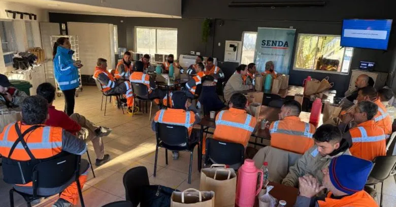 Talleres preventivos de SENDA Atacama llegan a mineras: promoviendo salud integral