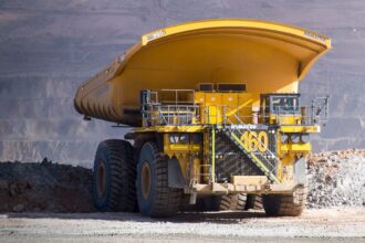 Universidad Católica de Chile se posiciona como líder en Ingeniería de Minería según Ranking QS, impulsando la sostenibilidad y competitividad del sector