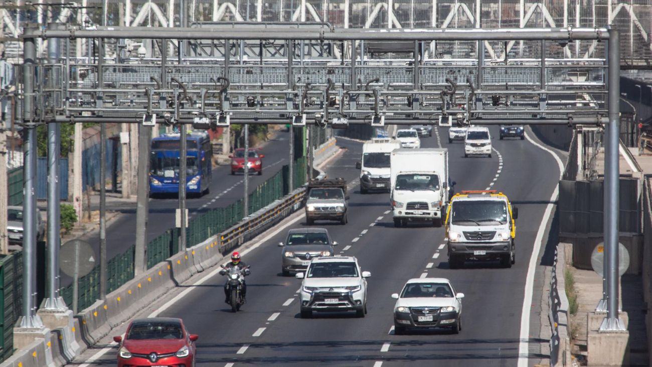 Nuevos Cobros en Autopistas desde Julio 2025: ¿Qué Deben Hacer los Conductores sin TAG?